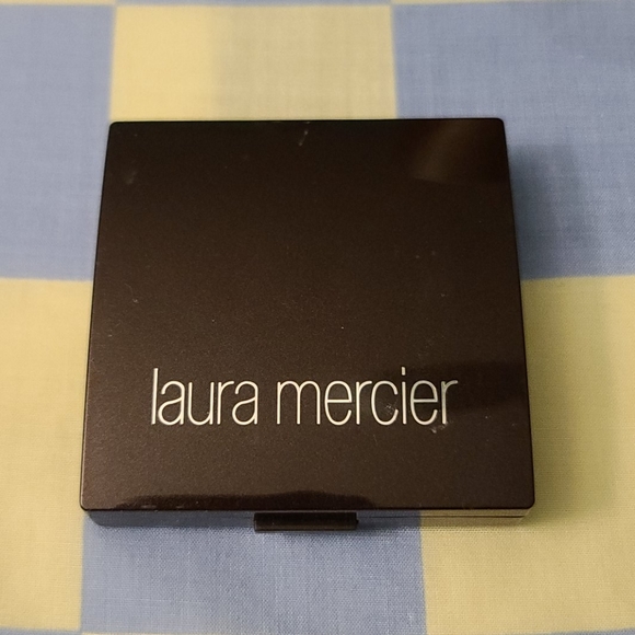 🌟LauraMercier illuminating powder Moroccan Bronze - Picture 1 of 2